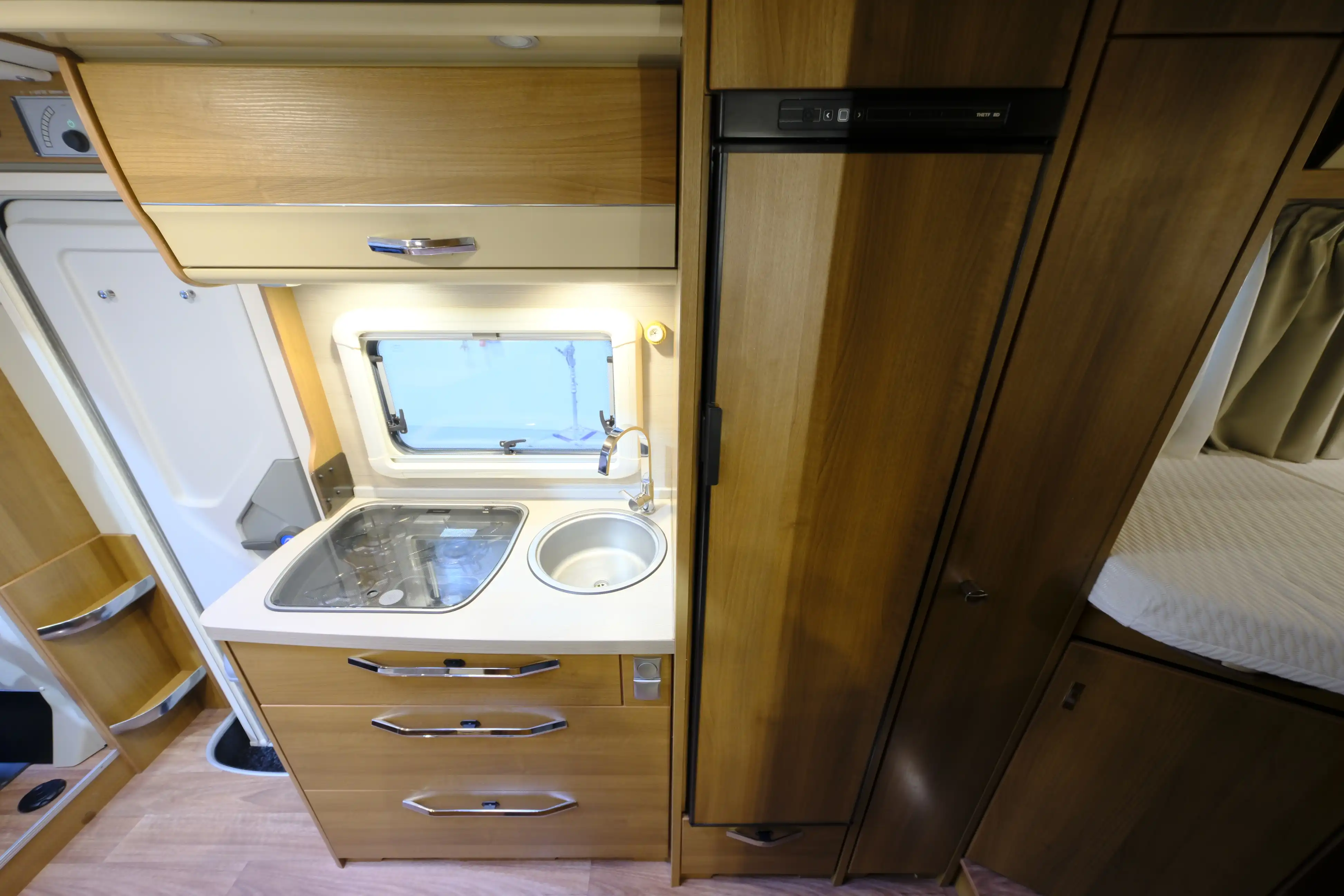 KNAUS Van TI 650 MEG Platinum Selection - Ansicht 11